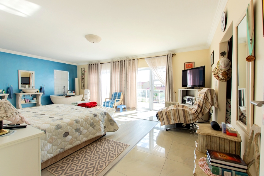 3 Bedroom Property for Sale in Port Owen Western Cape